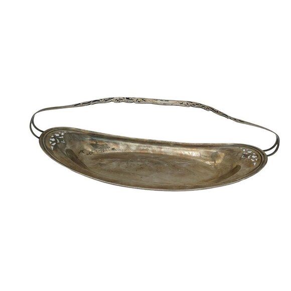 Meriden International silver plate basket tray with handle14" x 61/4"